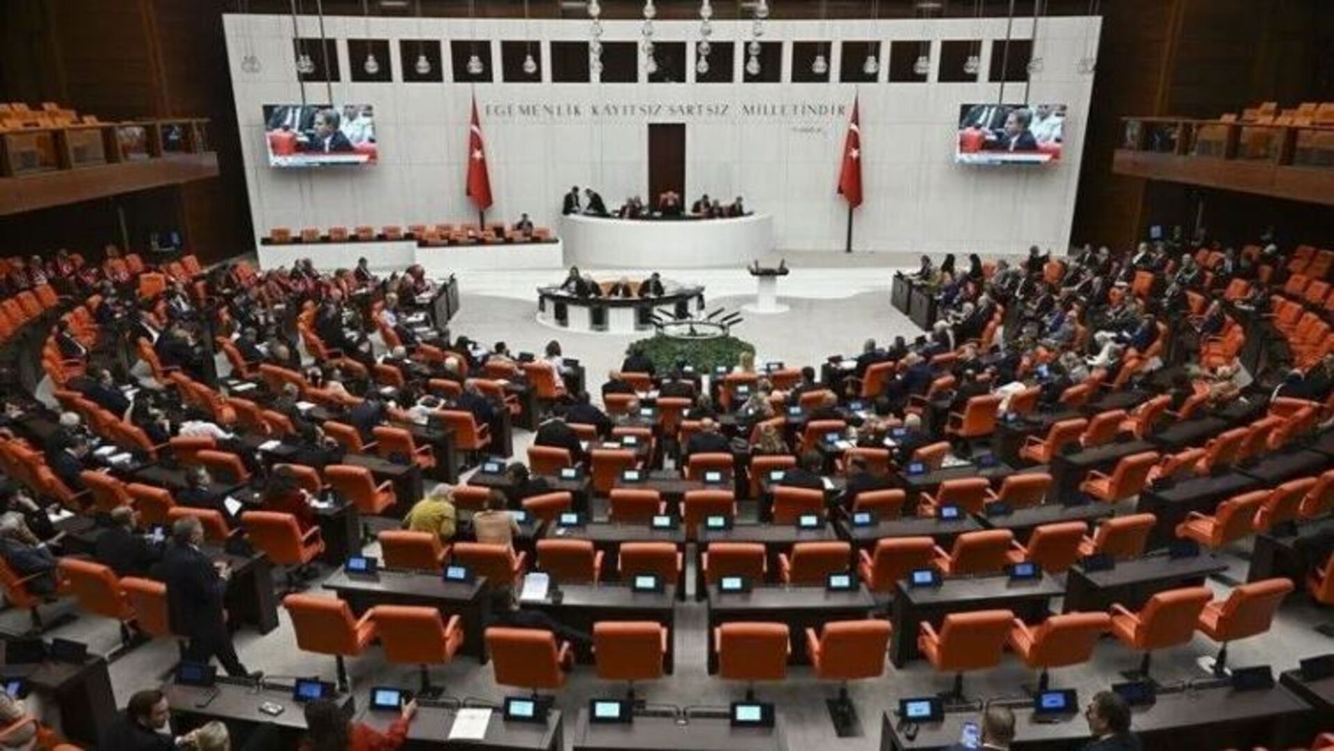 Fon kanunu görüşmeleri öne çekildi