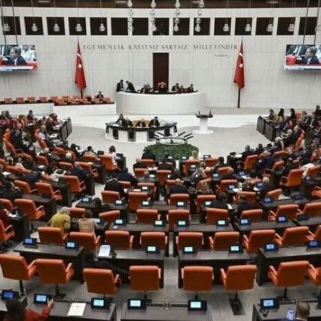 Fon kanunu görüşmeleri öne çekildi