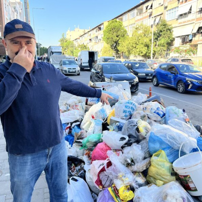 Karşıyaka'da çöp tepkisi