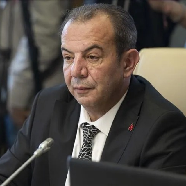 Tanju Özcan, hapis cezasına çarptırıldı