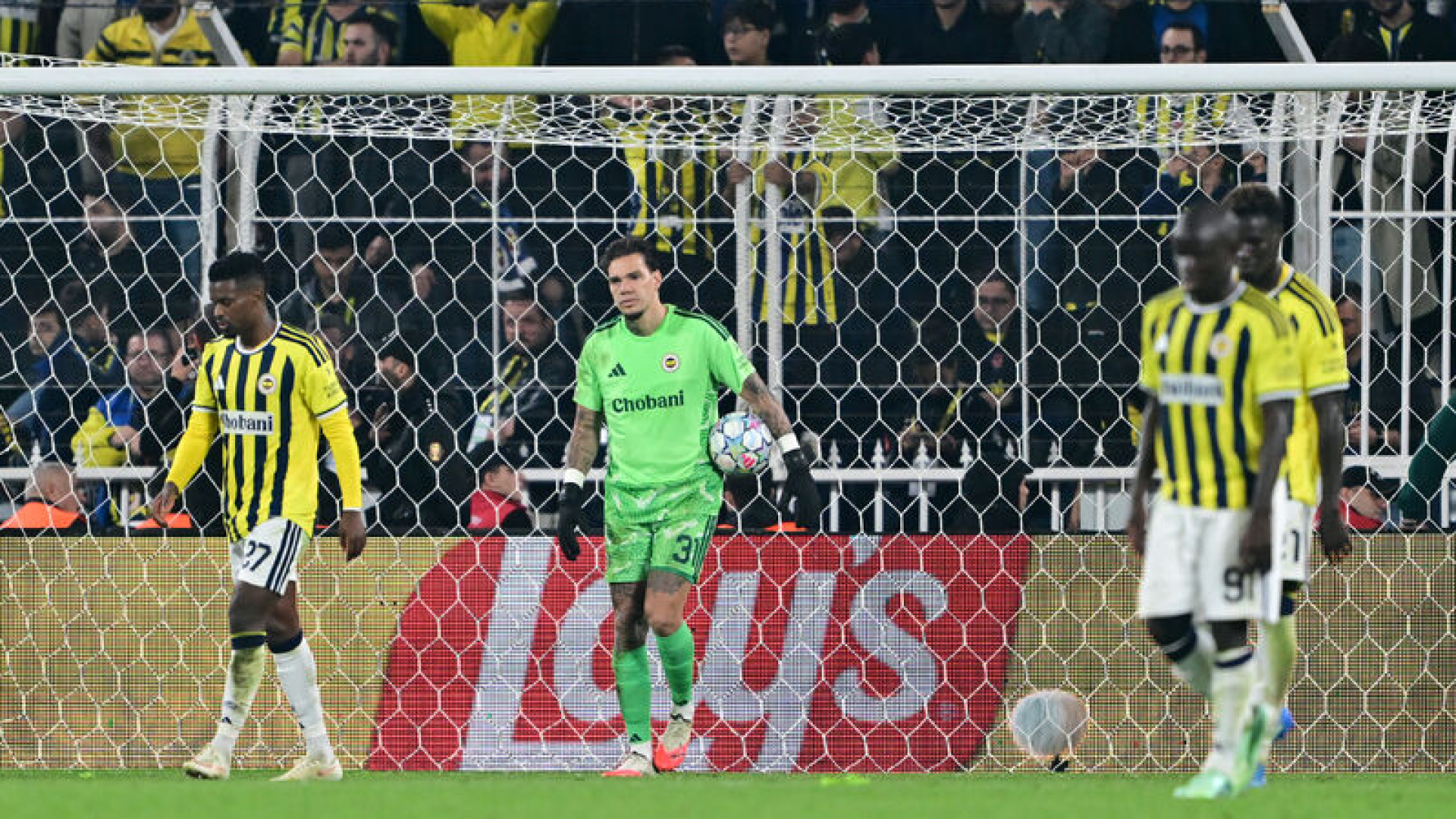 Fenerbahçe, Şampiyonlar Ligi'nde Slavia Prag'ı konuk ediyor