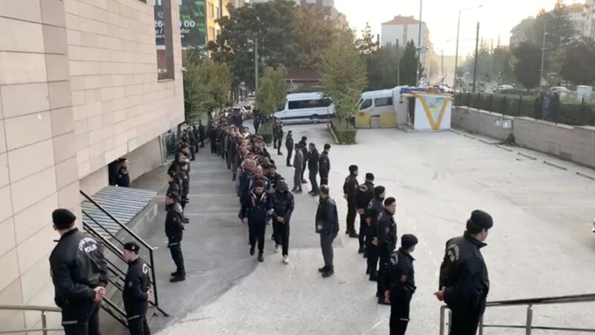 7 ilde yasa dışı bahis operasyonu: 22 kişi tutuklandı