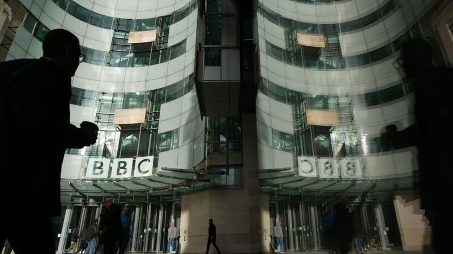 BBC'den işten çıkarma kararı