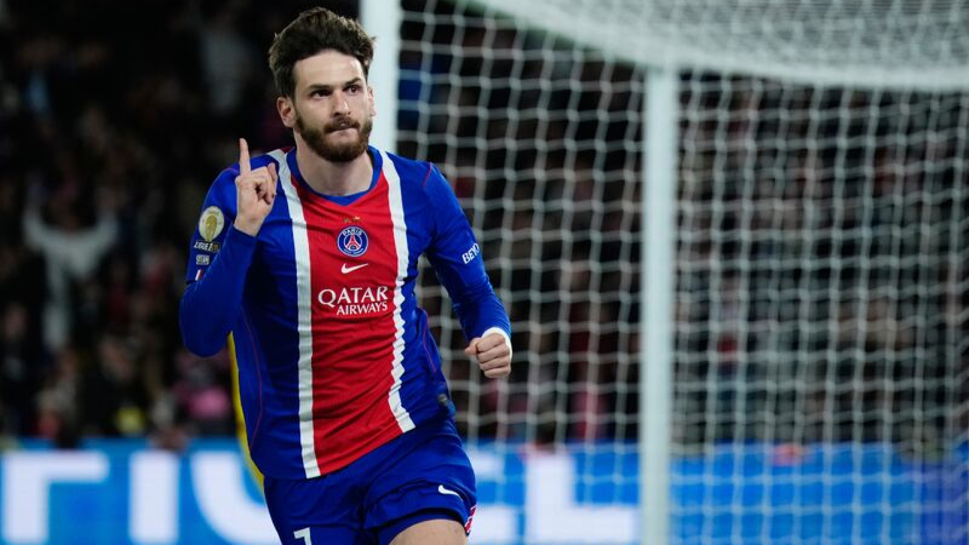 PSG'ye Kvaratskhelia şoku!