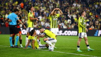 Ake'den Fenerbahçe'ye kötü haber!