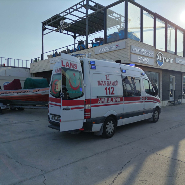 Bastonu kırıldı, ateşe düşerek can verdi