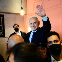 Netanyahu'dan İran tehdidi, seçim anketlerinde gerileme
