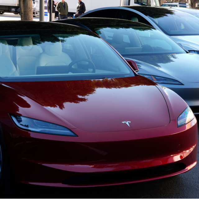 Tesla'nın kârı düştü