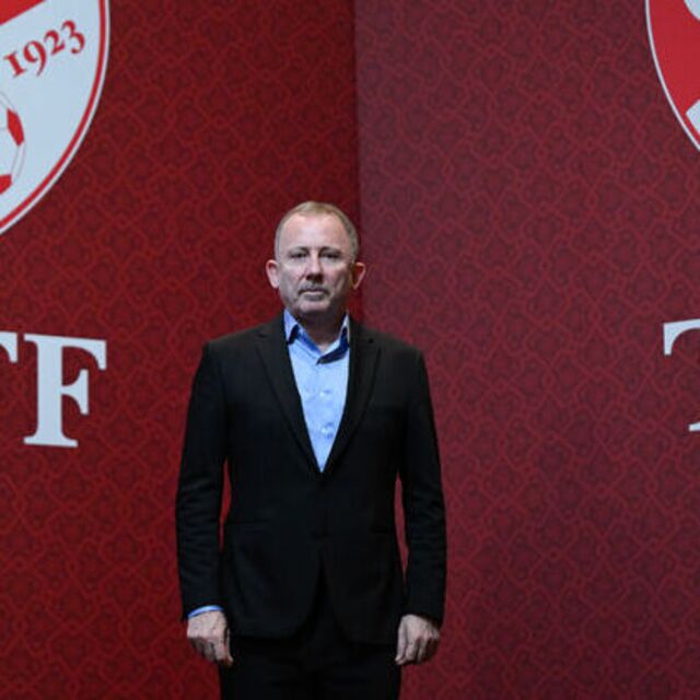 Sergen Yalçın'ın teknik ekibi belli oldu!