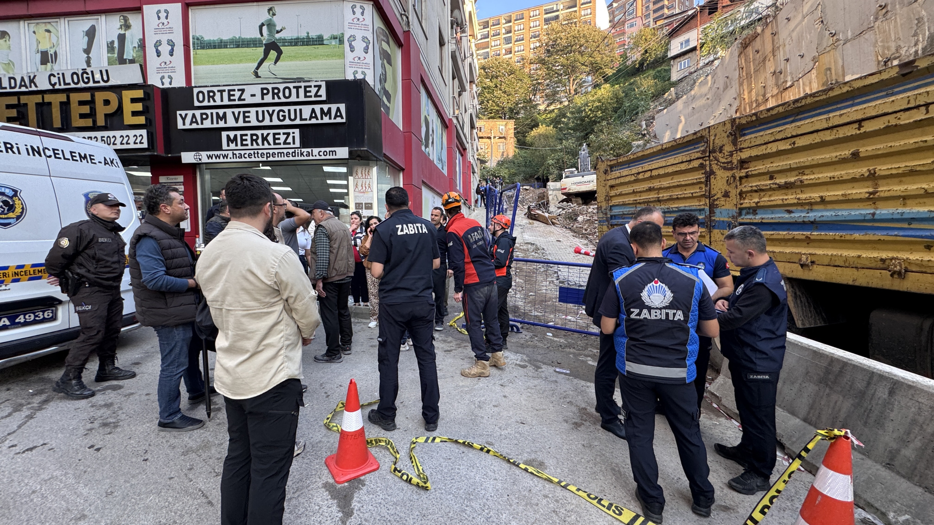 Zonguldak'ta bir apartman daha boşaltılıyor
