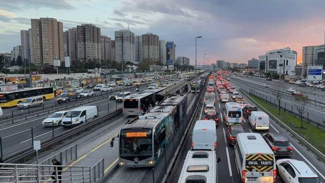 İstanbul'da trafik yüzde 83'e ulaştı