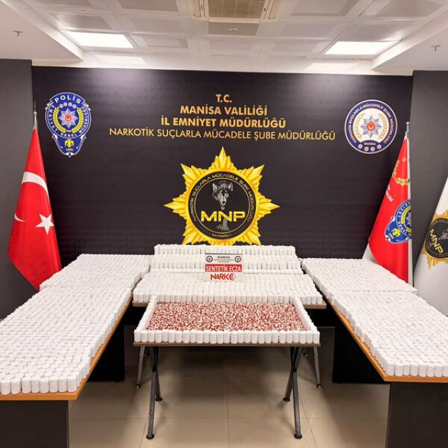 Manisa'da 225 bin sentetik uyuşturucu hap ele geçirildi