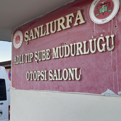 Ağaca çarptı traktörden düştü!