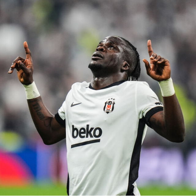 Olaitan Avrupa'da bambaşka!