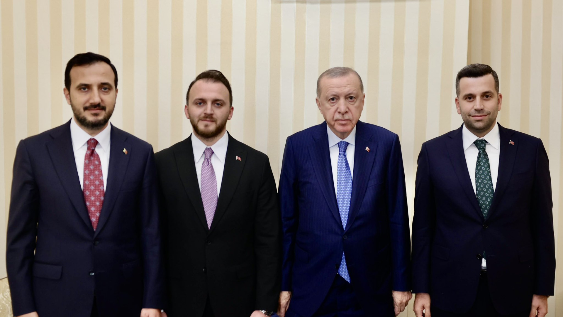 Belediye Başkan Vekillerini kabul etti
