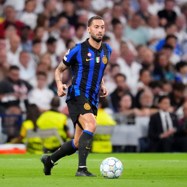 Çalhanoğlu imzayı atıyor