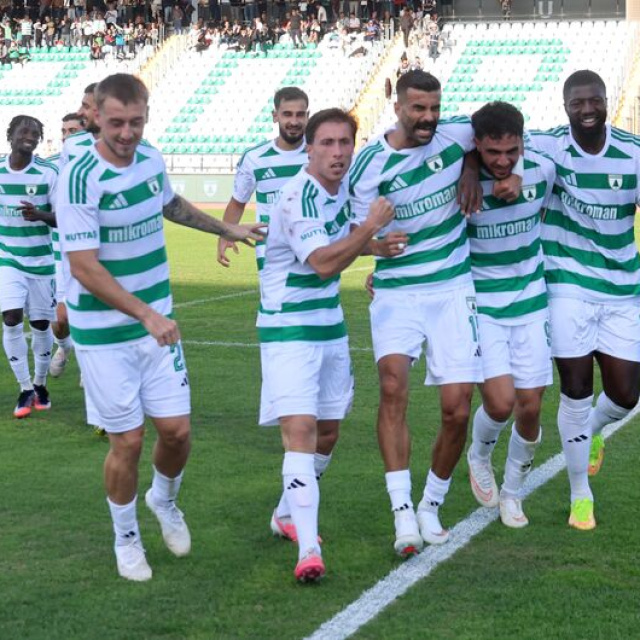 Muğlaspor gol oldu yağdı!