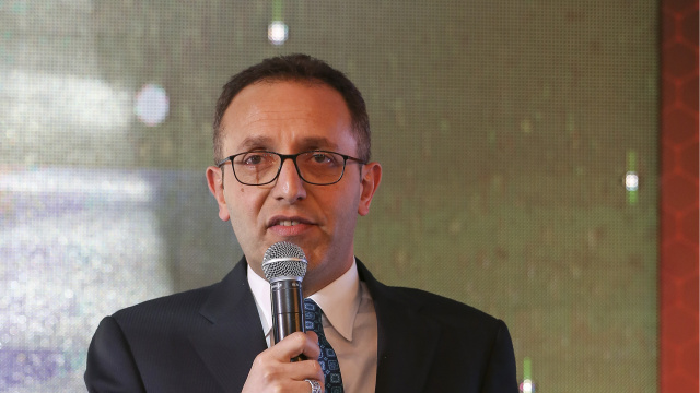 Ev hapsi ve yurt dışı çıkış yasağı