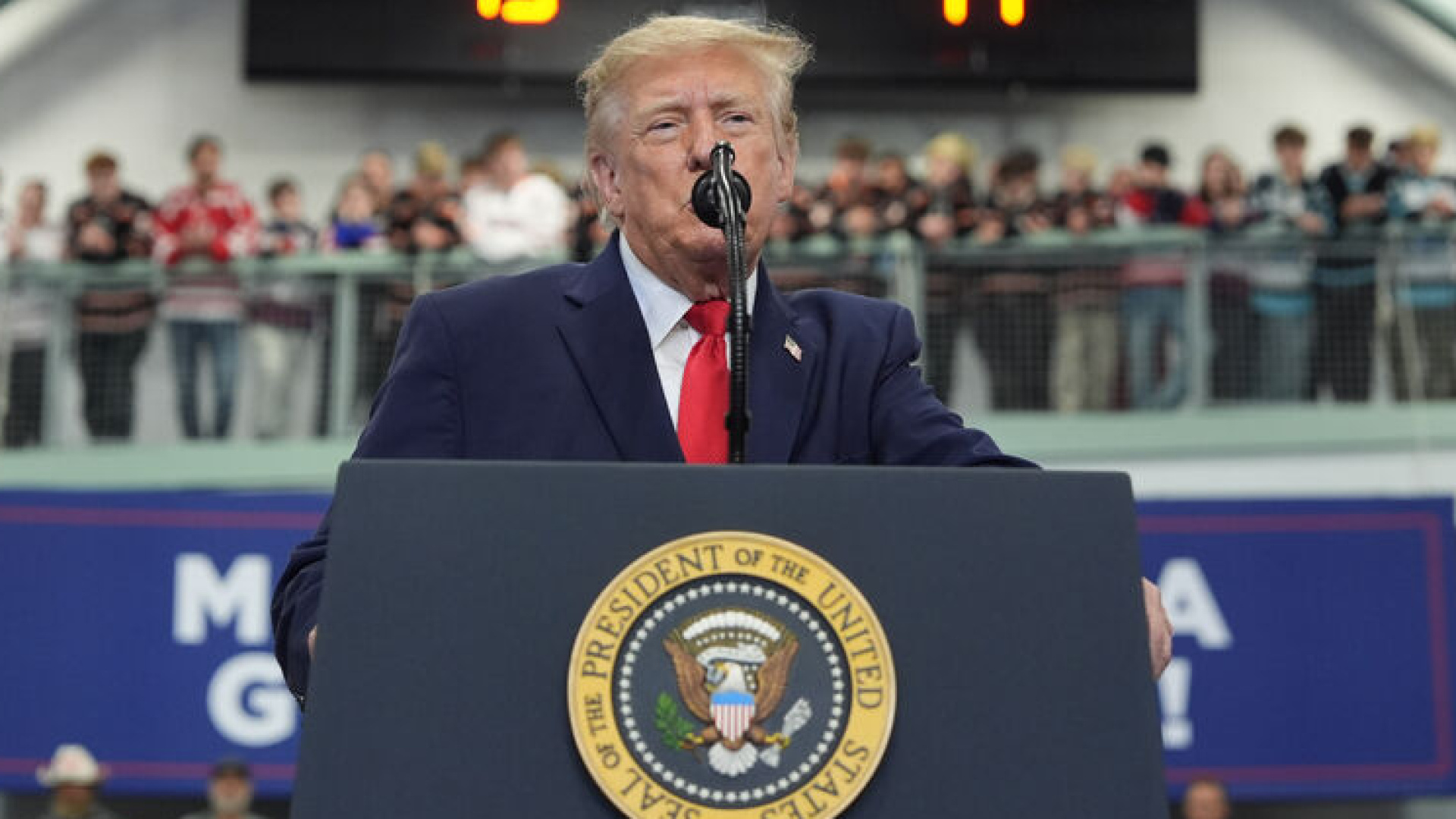 ABD Başkanı Trump, İran'ı yeniden bombalama ihtimalini dile getirdi