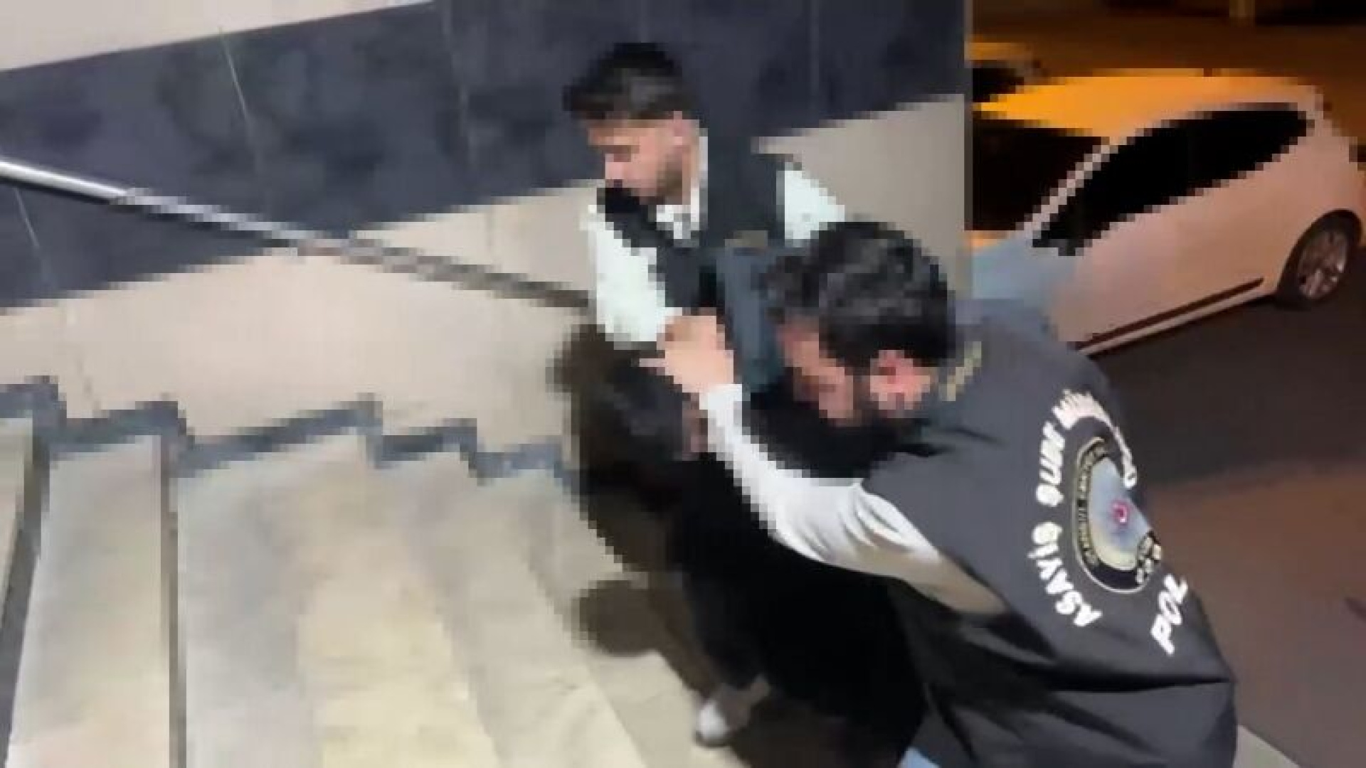İki cinayetin şüphelileri yakalandı haber görseli