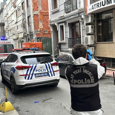 Genç kadının şüpheli ölümü! Çatıdan düştü!