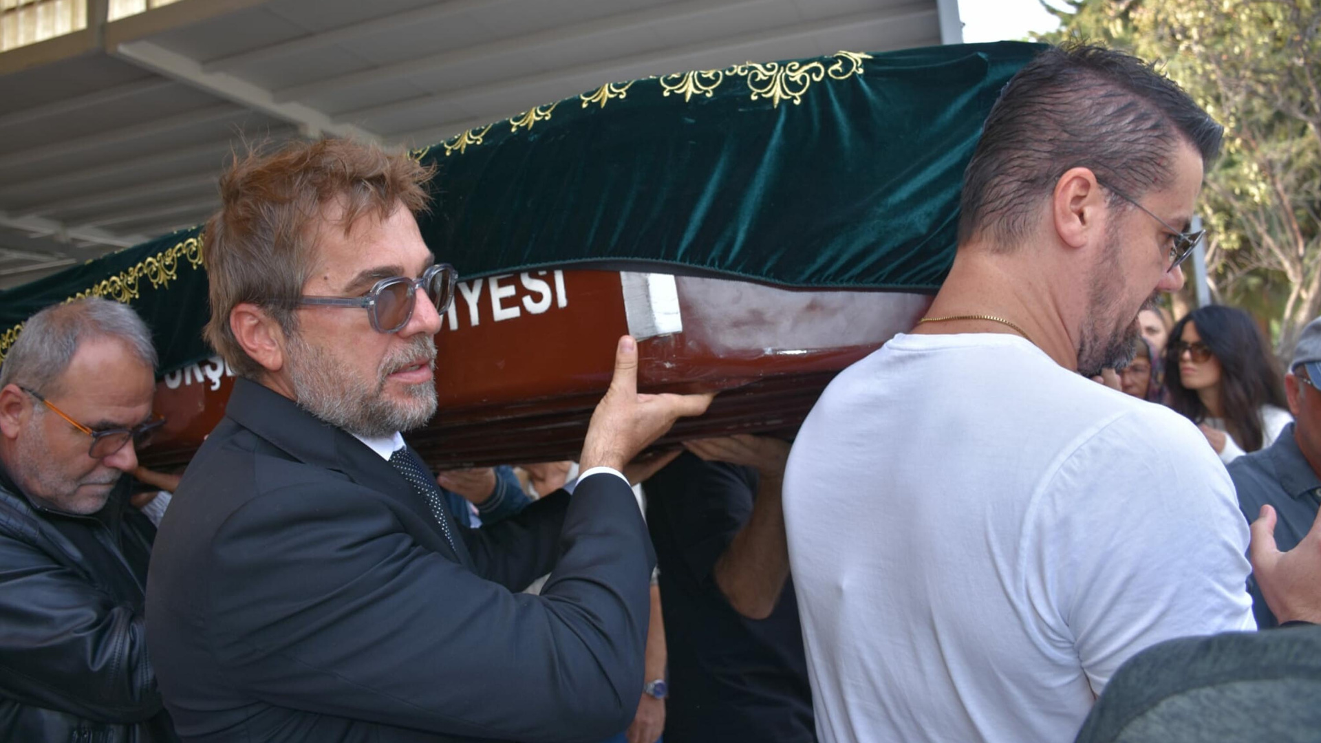 Engin Altan Düzyatan'ın babası vefat etti