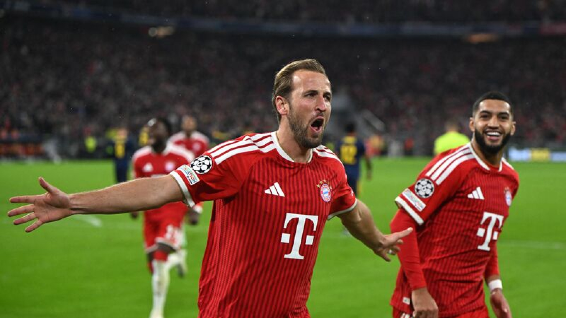 Bayern Münih liderliğini sürdürdü!
