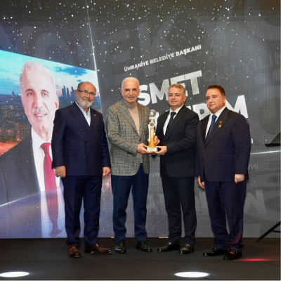 "İstanbul’da Yılın Belediye Başkanı" ödülünü aldı