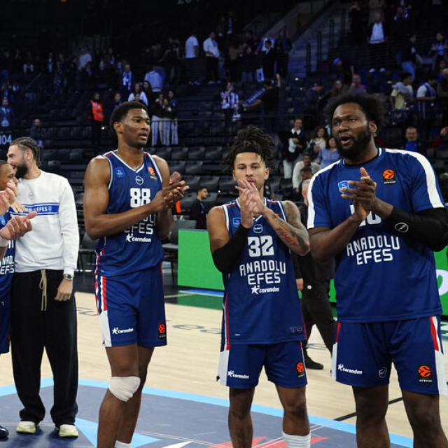 Anadolu Efes'in rakibi Hapoel Tel Aviv