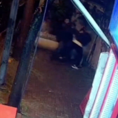 Kız meselesi yüzünden cinayet! Eski arkadaşların kavgasında 1 ölü, 2 yaralı!