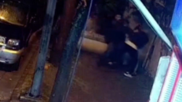 Kız meselesi yüzünden cinayet! Eski arkadaşların kavgasında 1 ölü, 2 yaralı!