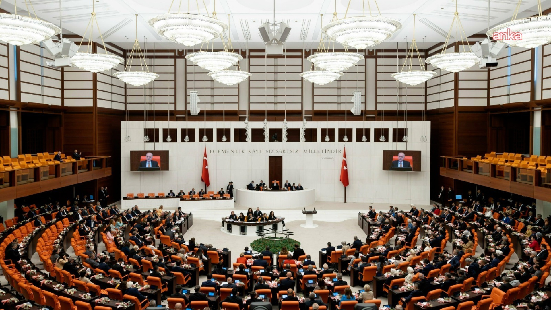 AK Party Explores Pension Reforms for 65+ Age Group