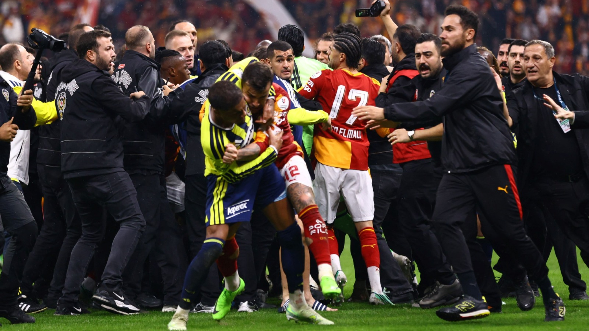 Galatasaray-Fenerbahçe derbisinde PFDK kararları: 4 oyuncu sevk edildi