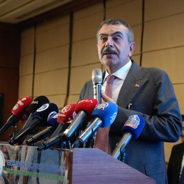 MEB'den yapay zeka destekli 'Yeni EBA'