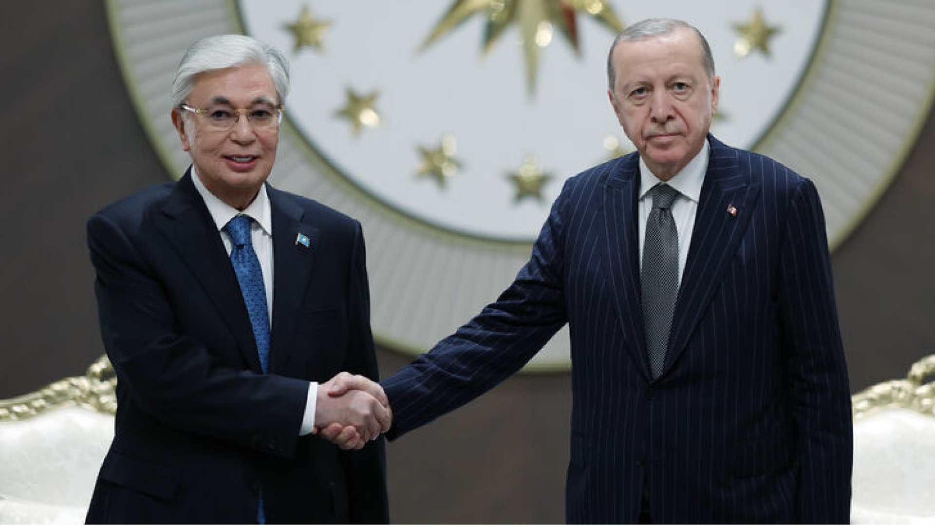 Cumhurbaşkanı Erdoğan, Kazakistan Başbakanı Tokayev'i Ankara Havalimanı'nda Karşıladı