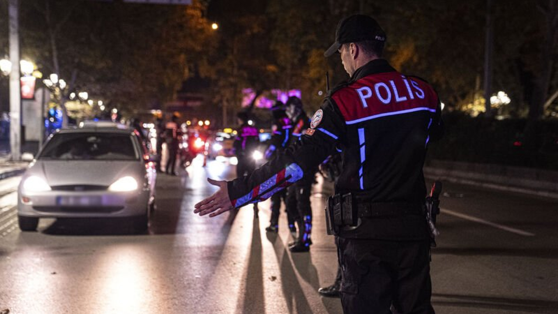 Ankara'da TDT Zirvesi kapsamında asayiş ve trafik denetimi
