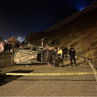 Hafif ticari araç şarampole devrildi: 2 ölü, 2 yaralı