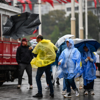 26 sarı, 4 turuncu uyarı! Şiddetli yağışlarla sel tehlikesi