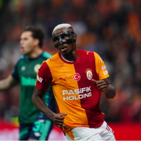 Dünya devi Osimhen'i gözüne kestirdi!