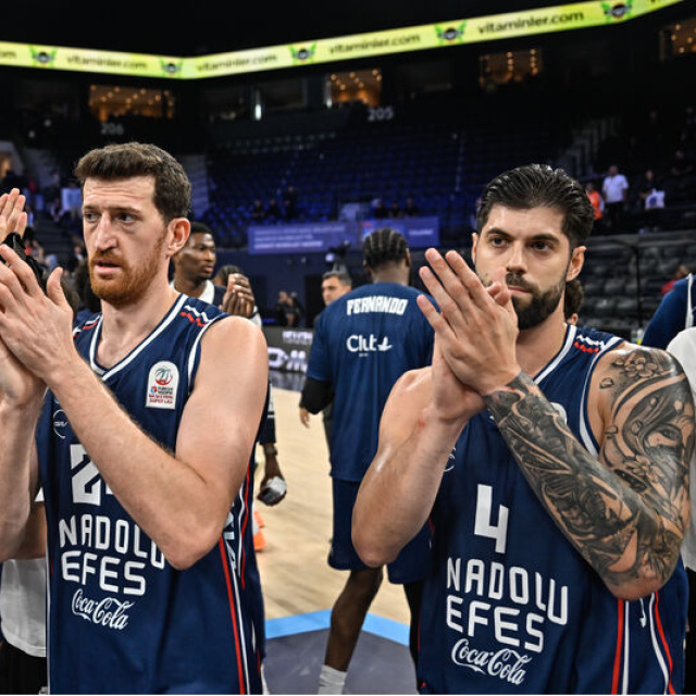 A.Efes'in konuğu Panathinaikos!