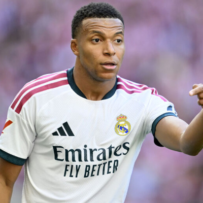 Çin'de Mbappe'nin formasını yaktılar!