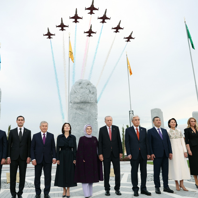 Türk dünyasını buluşturan açılış