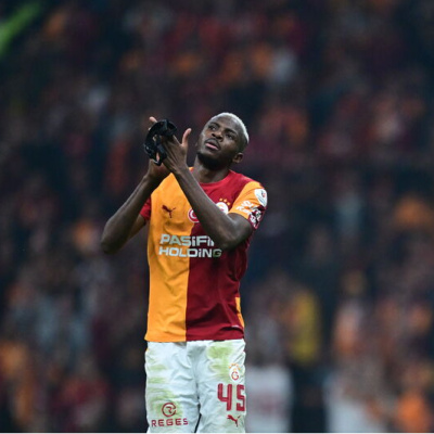 Victor Osimhen'in mutlu günü!