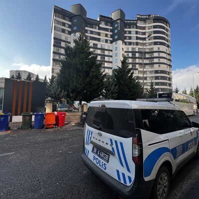 Kavga eden çift birbirini bıçakladı