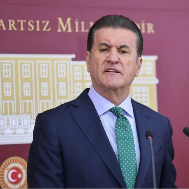 Mustafa Sarıgül Yeni Parti'den istifa etti