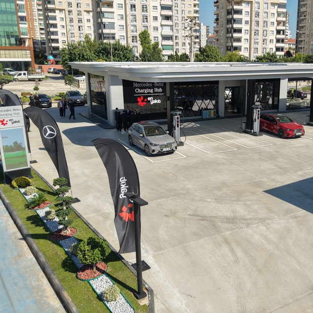 Türkiye’nin yüksek hızlı şarj istasyonu açıldı