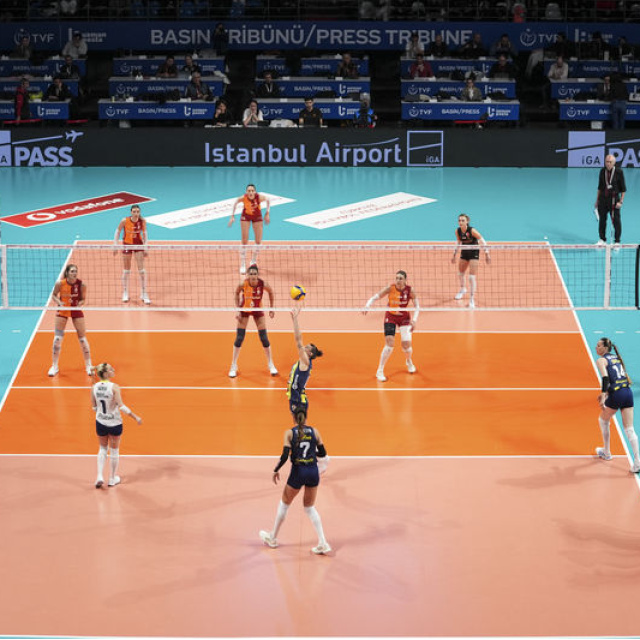 Sultanlar Ligi'nde derbi zamanı!