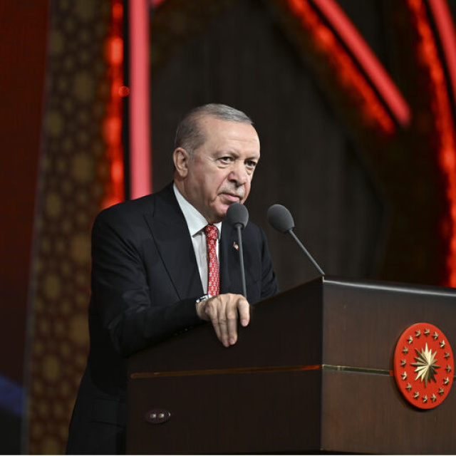Şehit polisin ailesine taziye