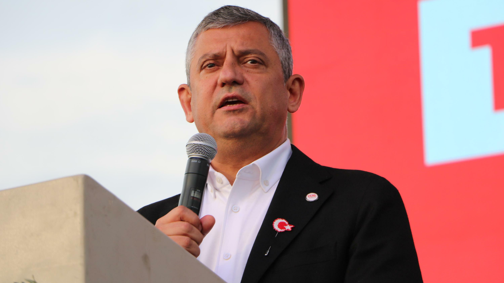 Özgür Özel: Yeni Parti'yi siz kurdunuz
