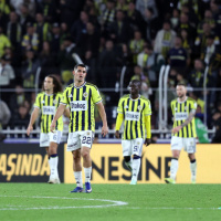 F.Bahçe Kadıköy'de yıkıldı!